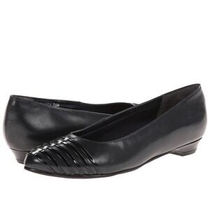 Rose Petals by Walking Cradles Women's Bev Slip On Navy Leather Size 10 M